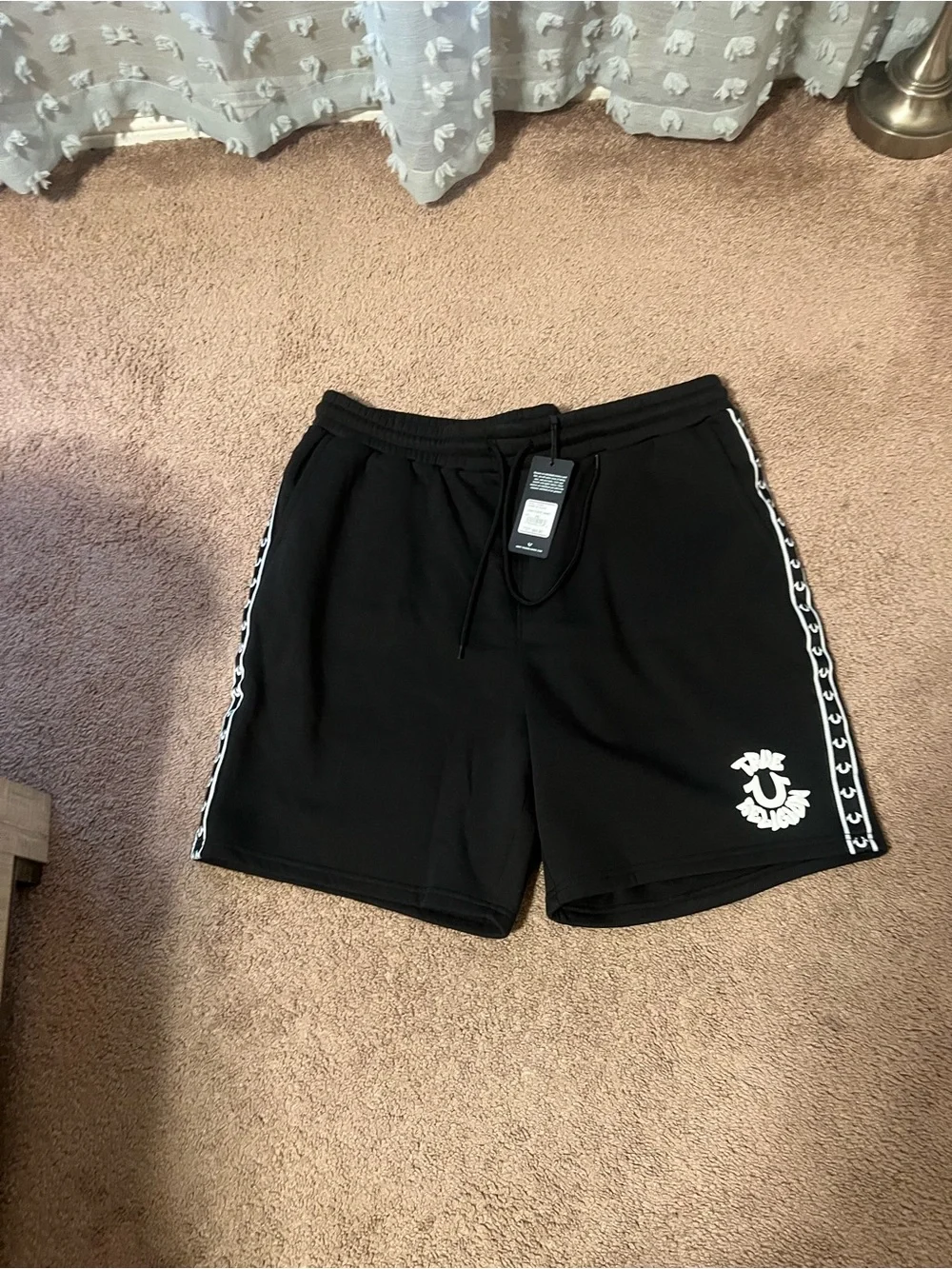 NWT $84 True Religion shorts sz xx large